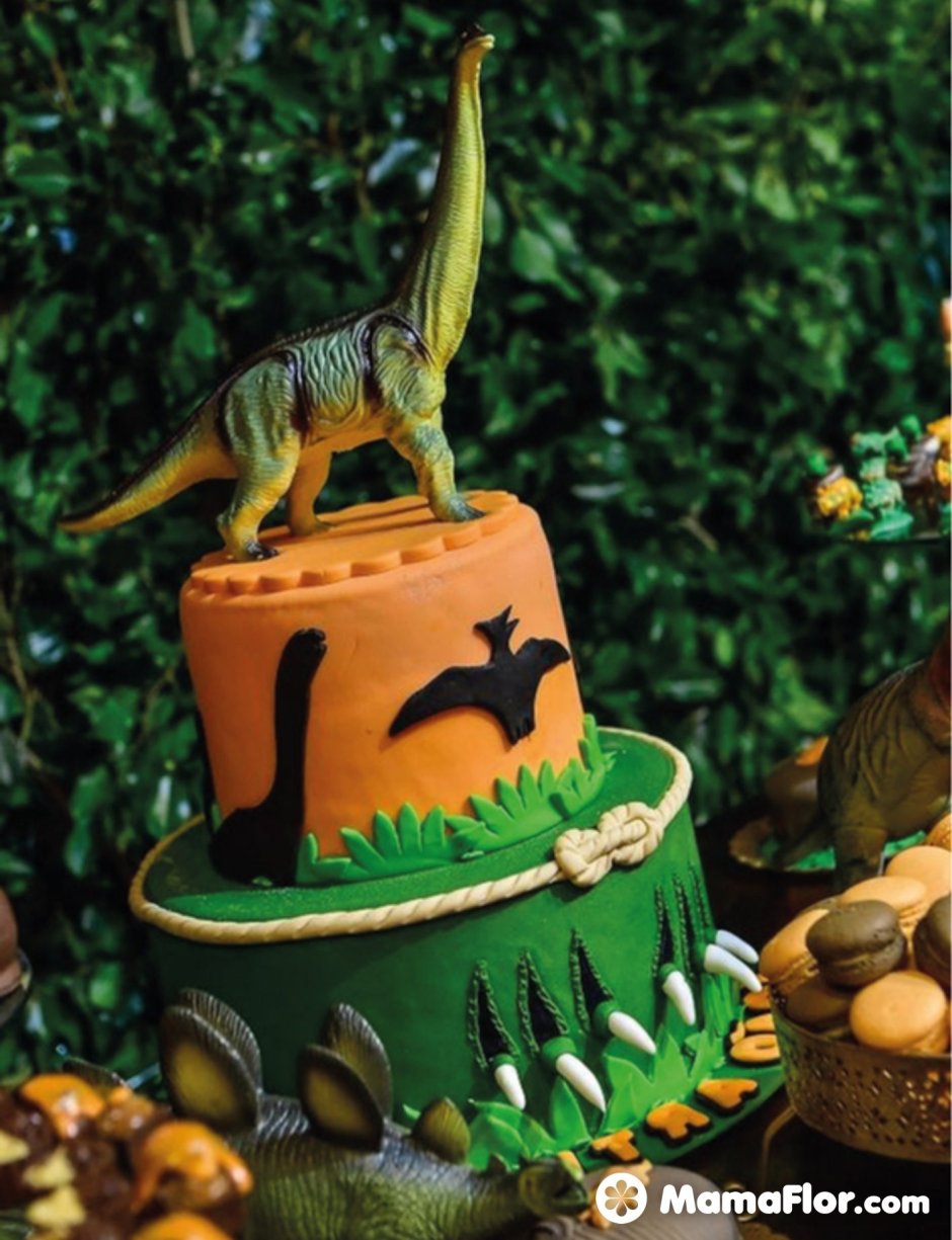 Торт в стиле динозавров для мальчика