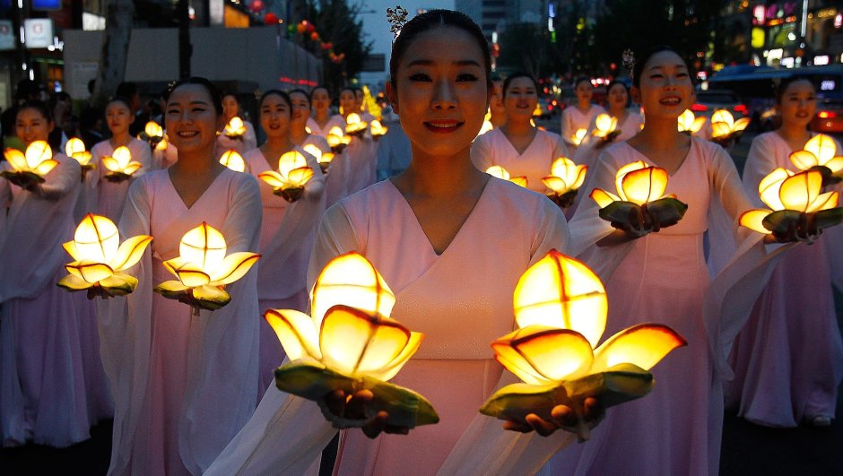День рождения Будды фестиваль в Корее