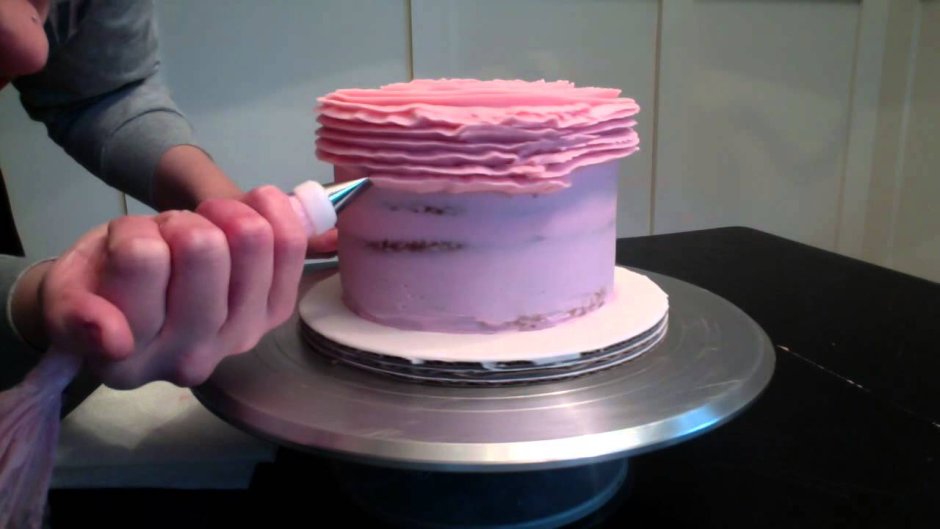Декор торта по спирали