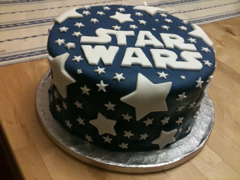 Торт на день рождения со звездами