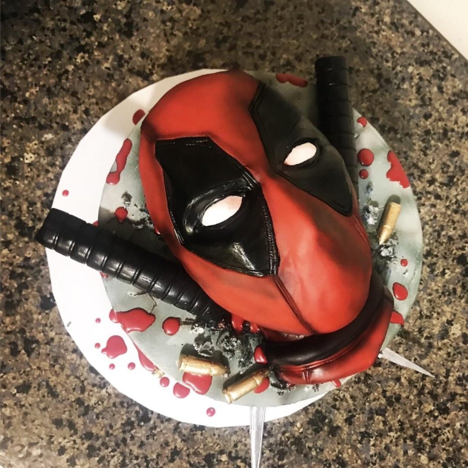 Бенто торт Deadpool