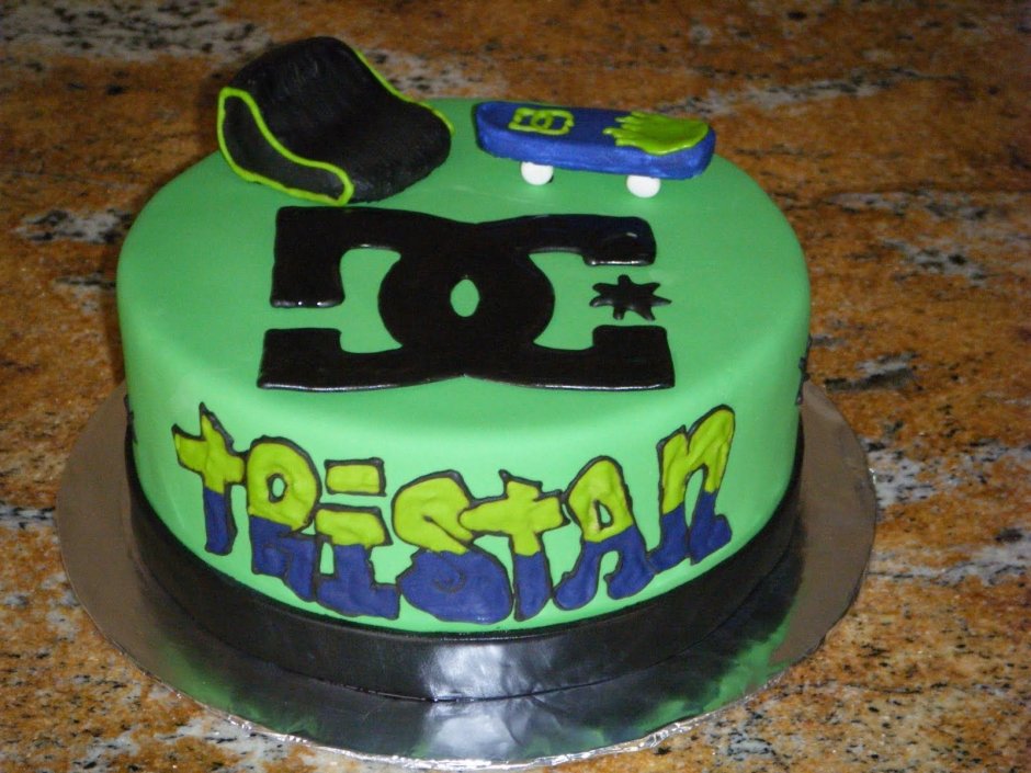 Торт для подростка со скейтбордом