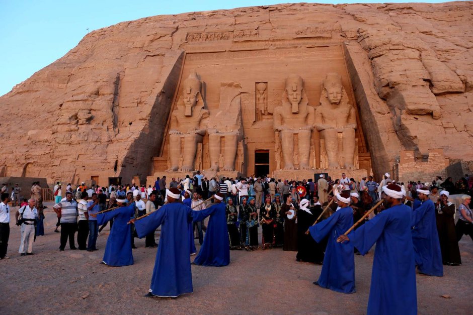 Египет - фестиваль солнца в Абу-Симбеле (в честь коронации Рамсеса II)
