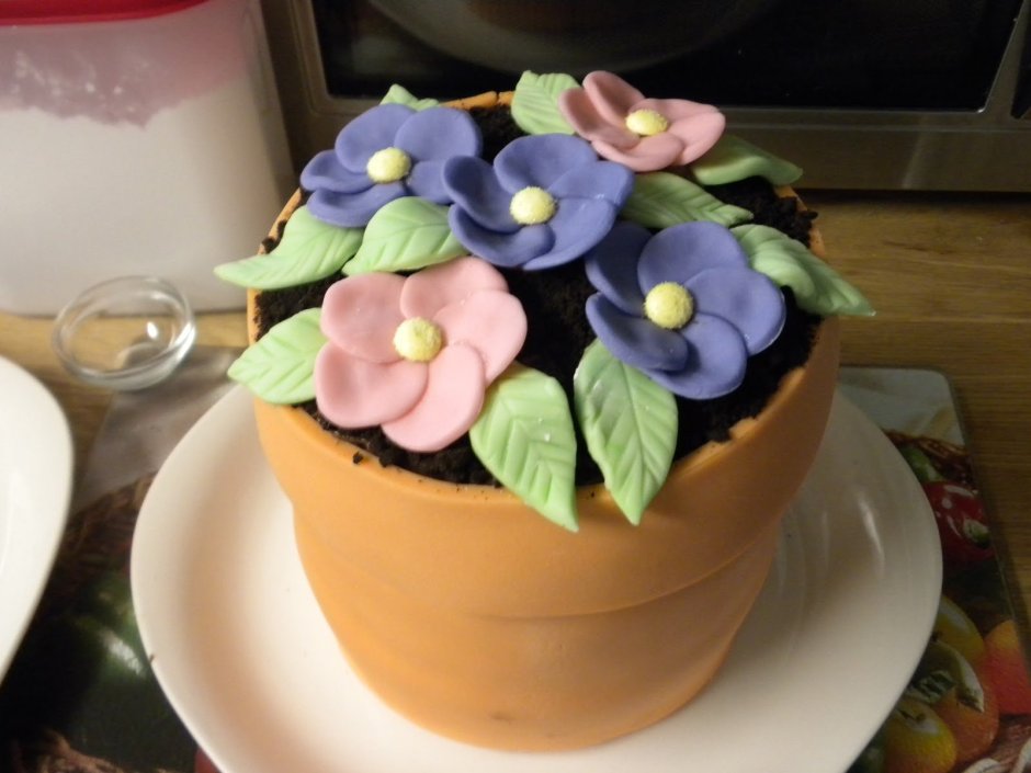 Торт горшок с цветами из мастики