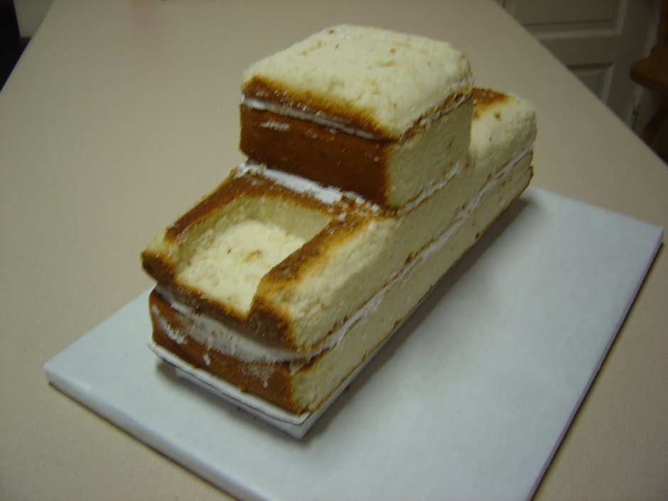 Торт машинка из бисквита