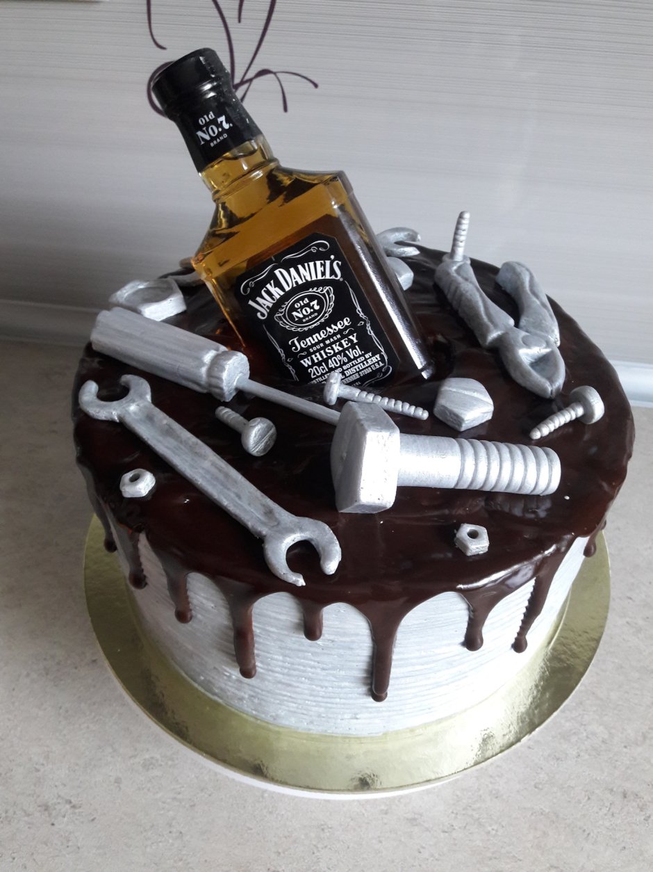 Торт на день рождения с автомобильной тематикой