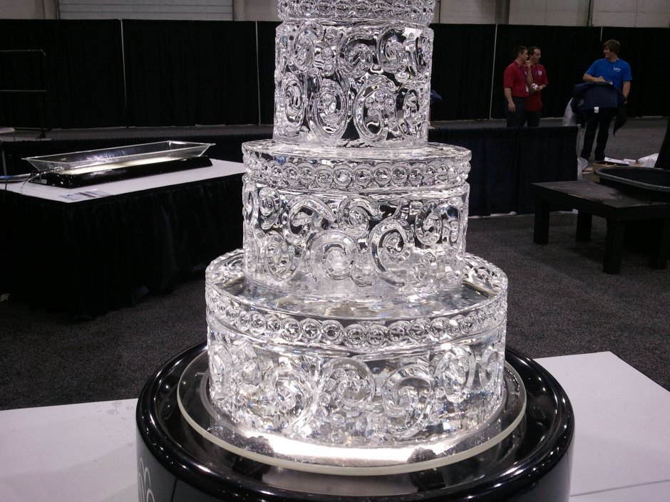 Ледяной декор торта