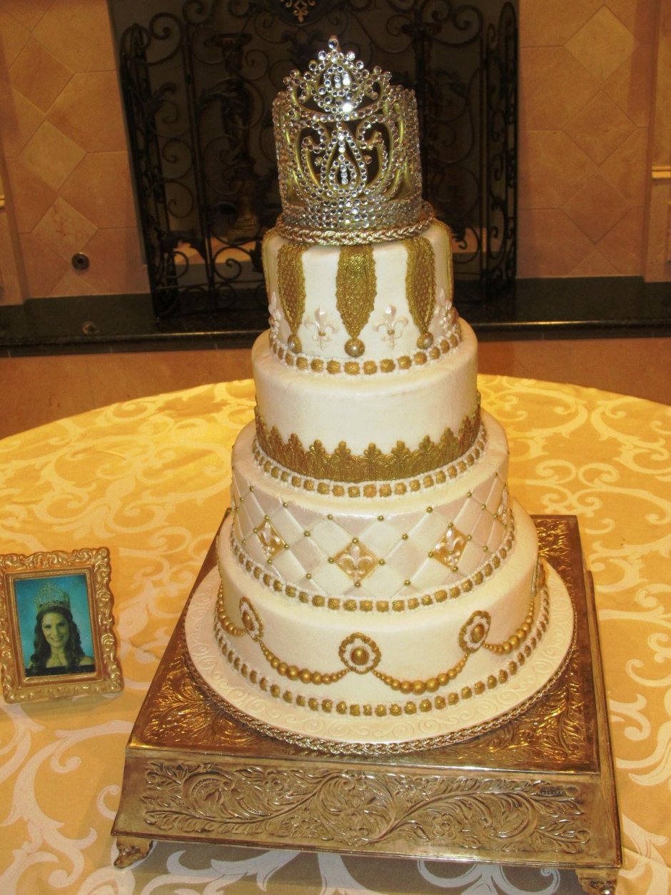 Торт в египетском стиле