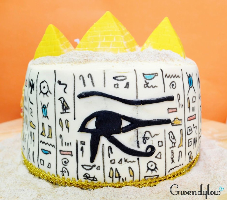 Торт в египетской тематике