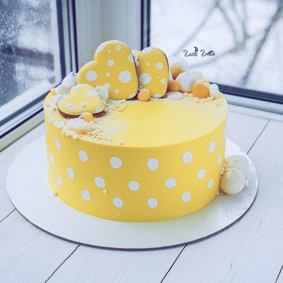 Желтый тортик для девочки