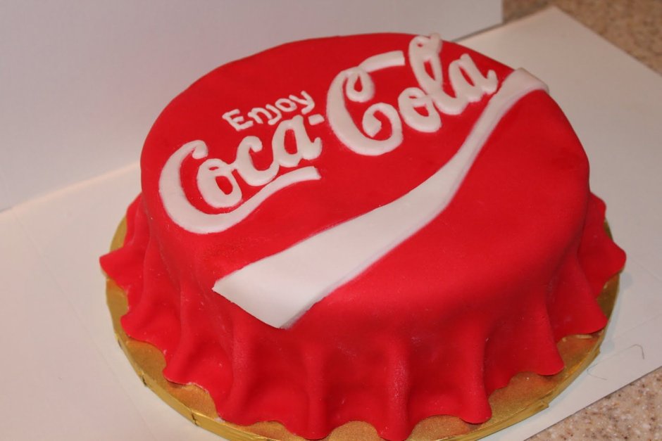 Торт в виде Кока колы