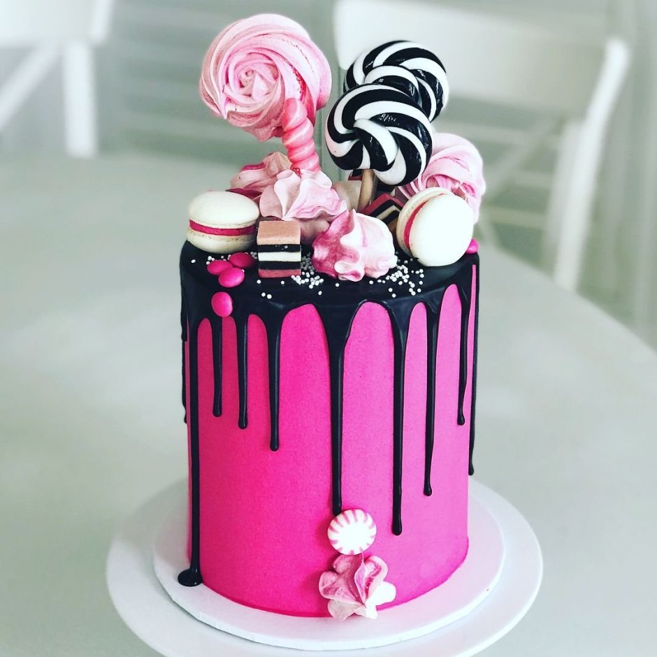 Идея чёрно розовых тортов