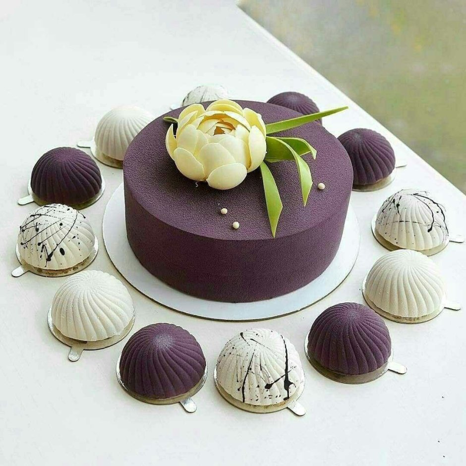 Муссовые торты фиолетовые