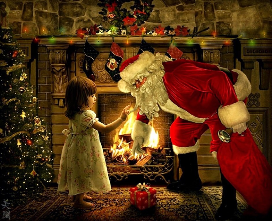 Санта Клаус с елкой
