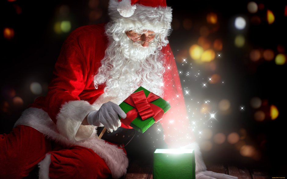 Санта с подарками