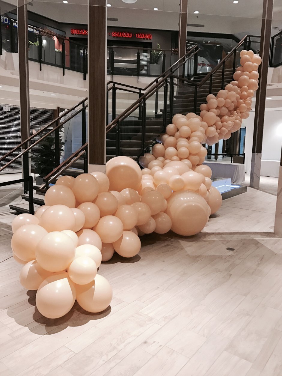 Инсталляции из надувных шаров