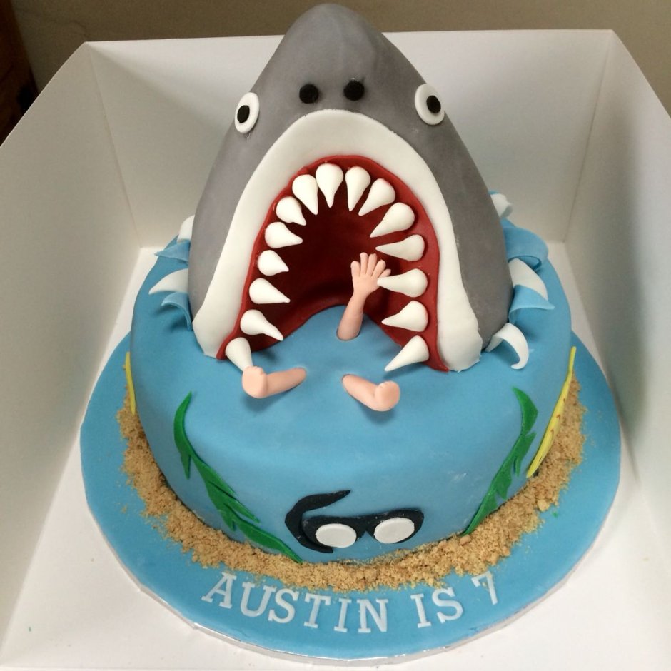 Торт с акулой