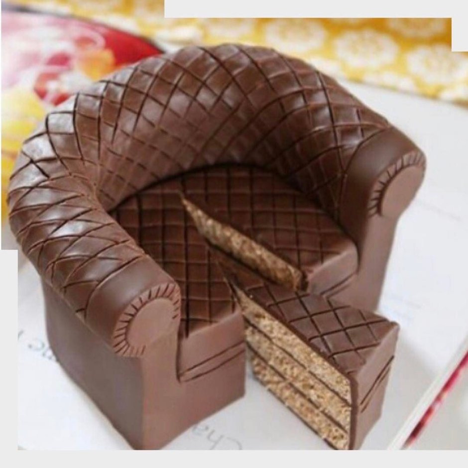 Торт в виде кресла