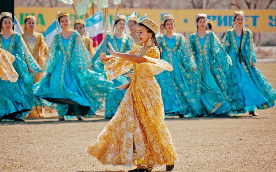 Национальные танцы Узбекистана