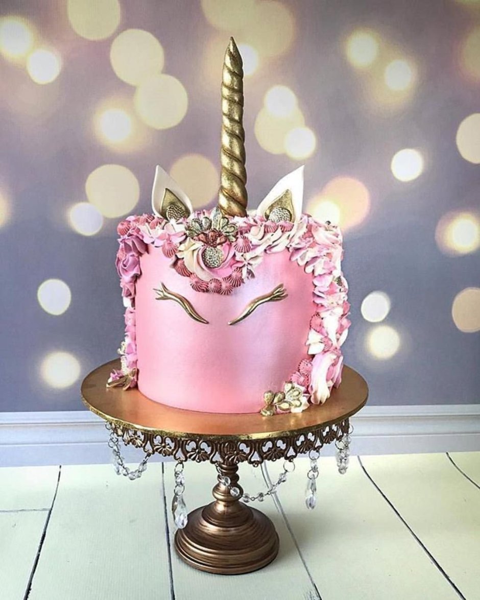 Стильный торт для девушки на день рождения