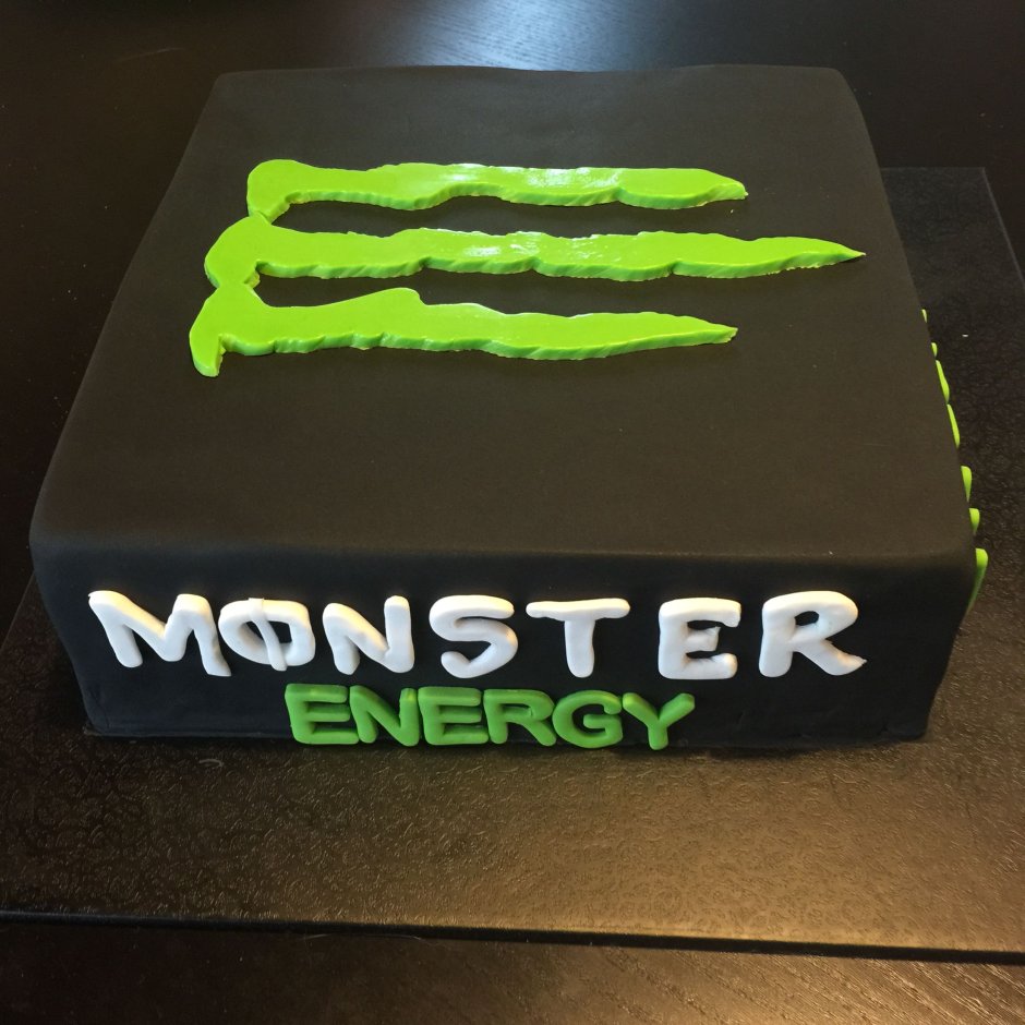 Торт в виде Monster Energy