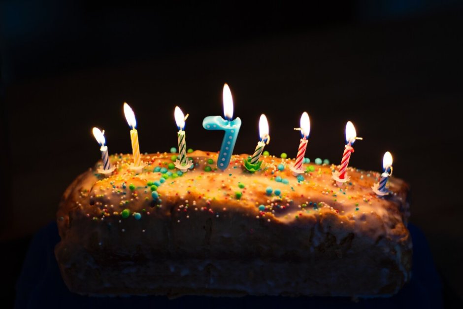 Торт со свечами 3d