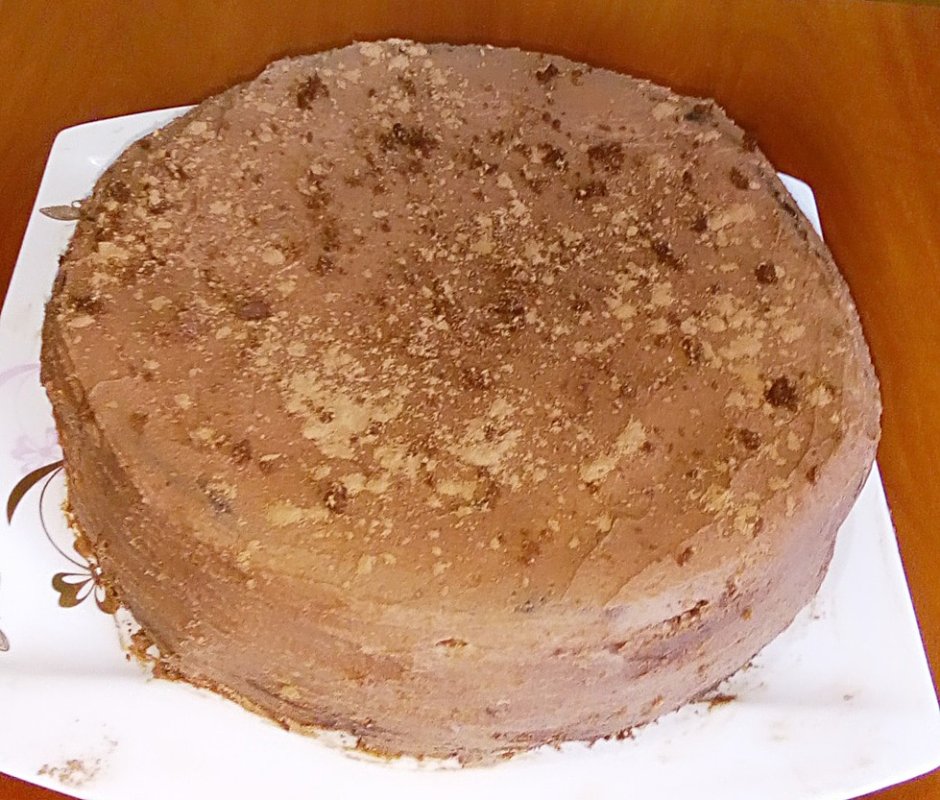 Цукер-лейках (бисквитный торт с орехами)