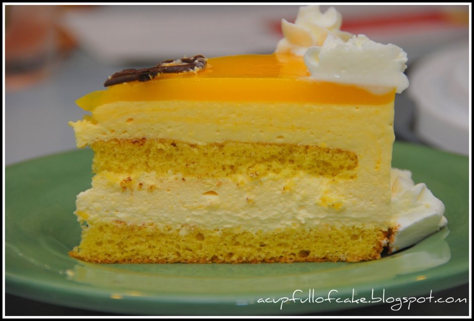Бисквитный торт с желейными прослойками