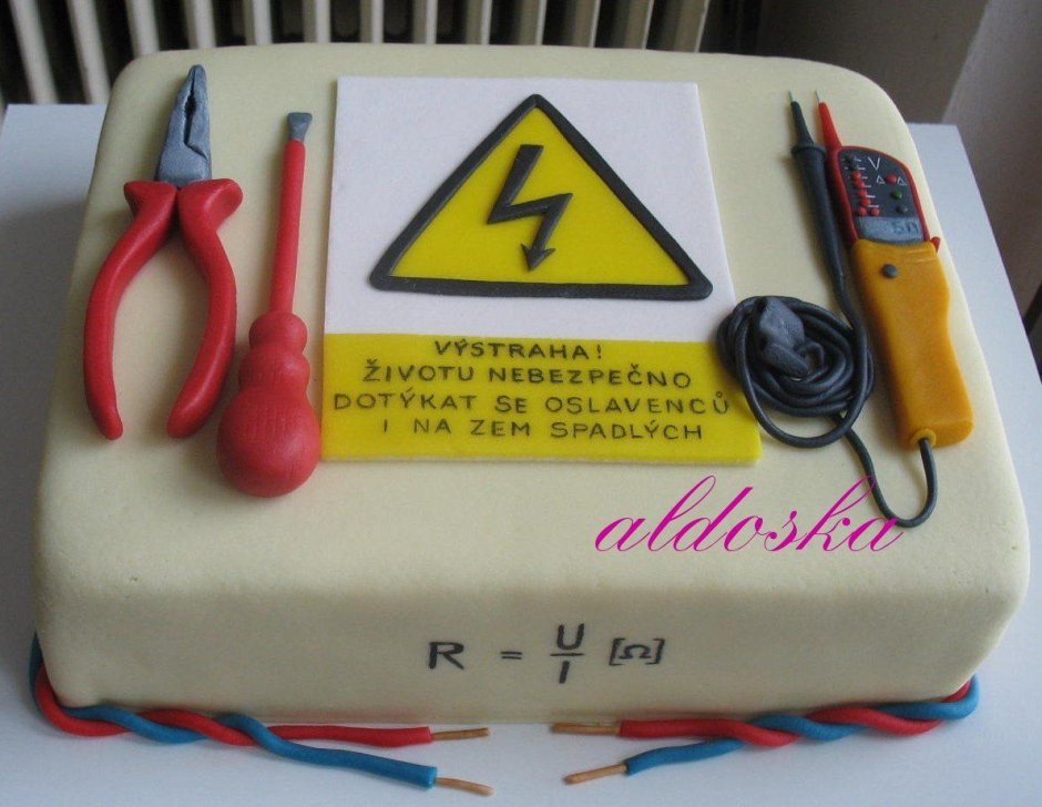 Украшение торта для электрика