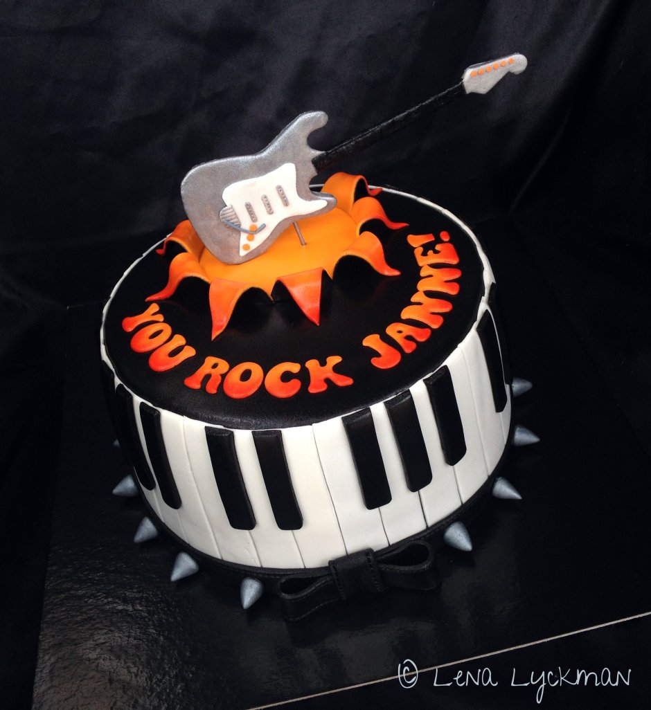 Торт с рок тематикой