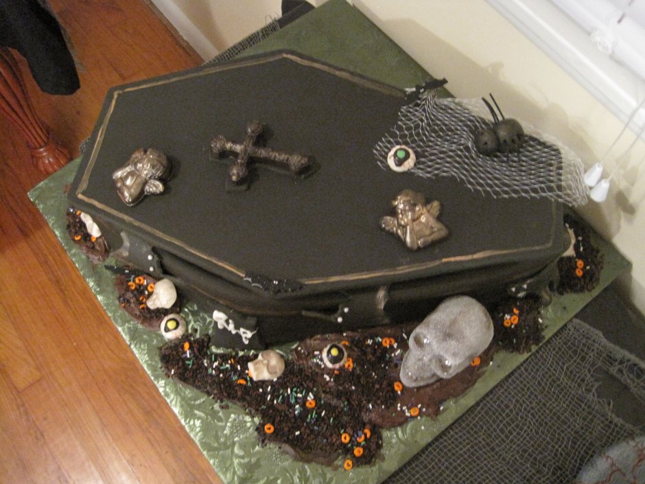 Торт с могилкой