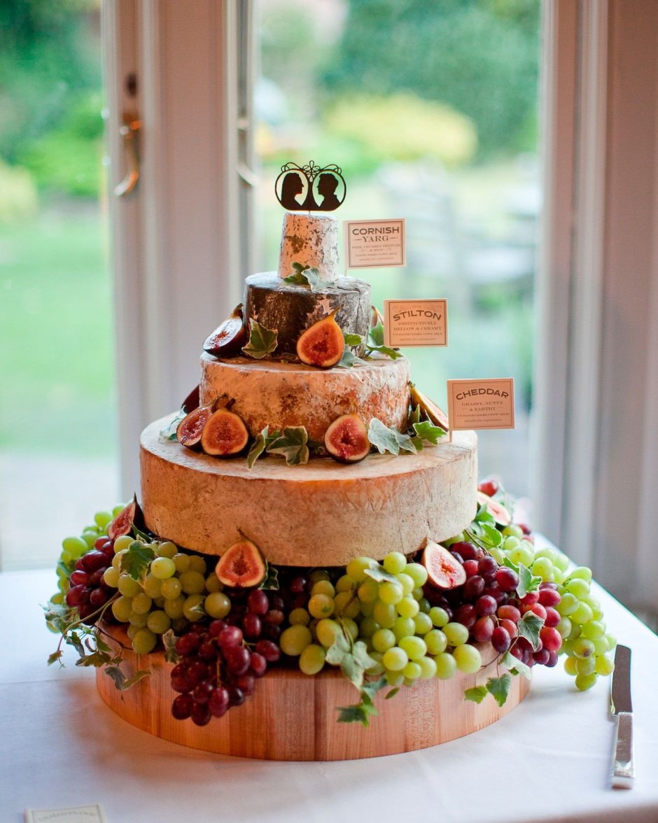 Сырный торт на свадьбу
