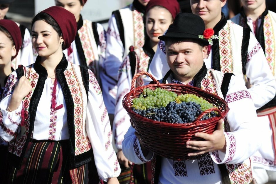 Национальный праздник день вина в Молдавии