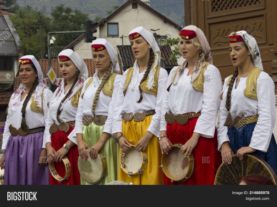 Боснийские женщины