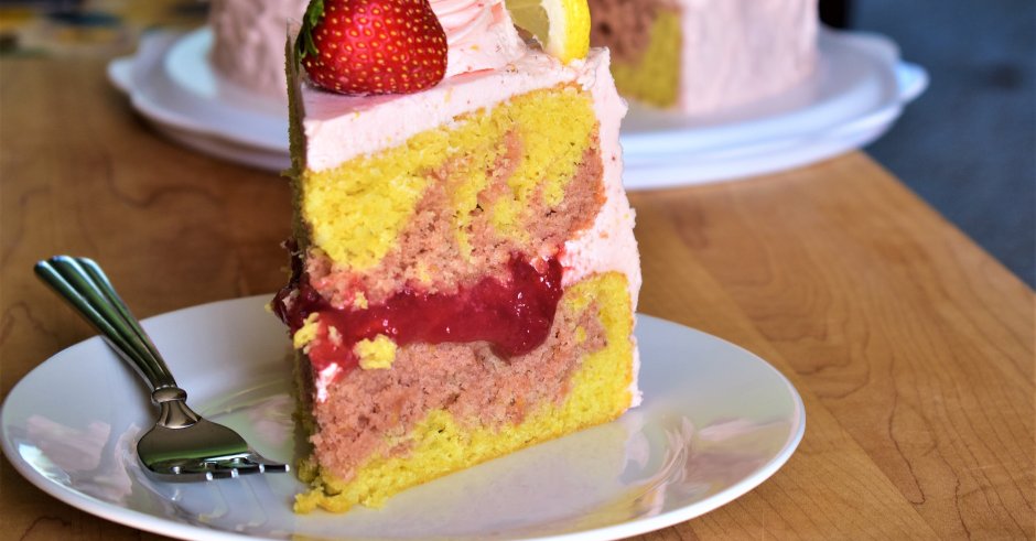 Strawberry Lemonade Cake