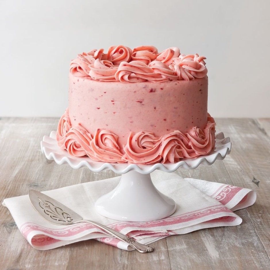 Торт в розовом стиле широкие