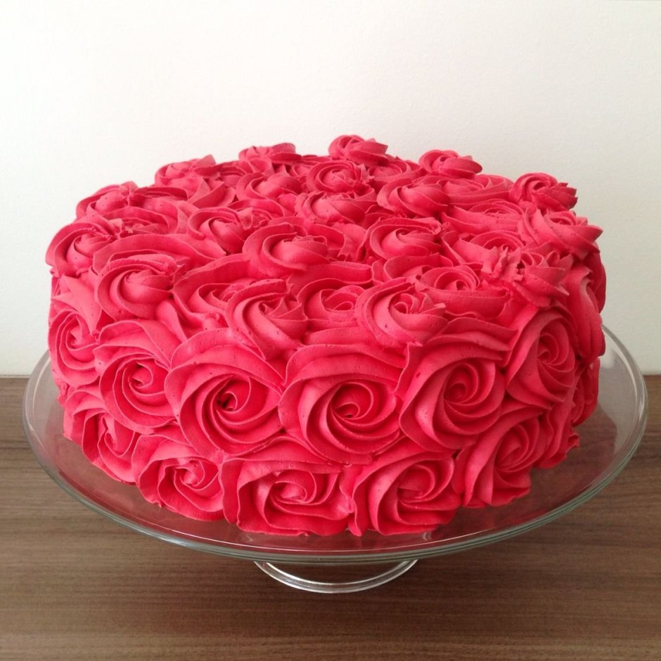 Красно розовый торт