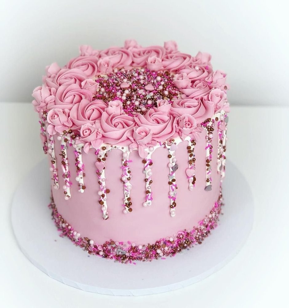 Розовый торт с блестками