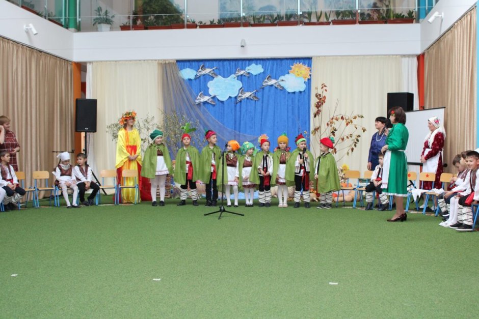 Гагаузские детские танцы детского сада с Чишмикиой