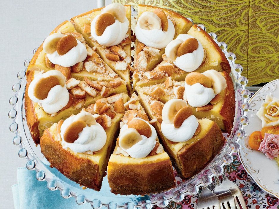 Горячий пирог с бананами и мороженным