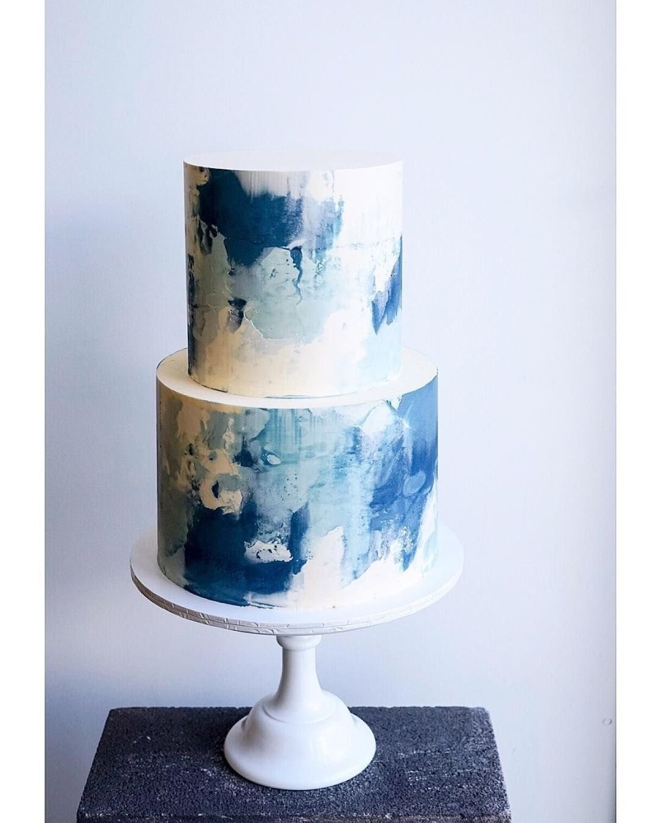 Акварельный голубой торт