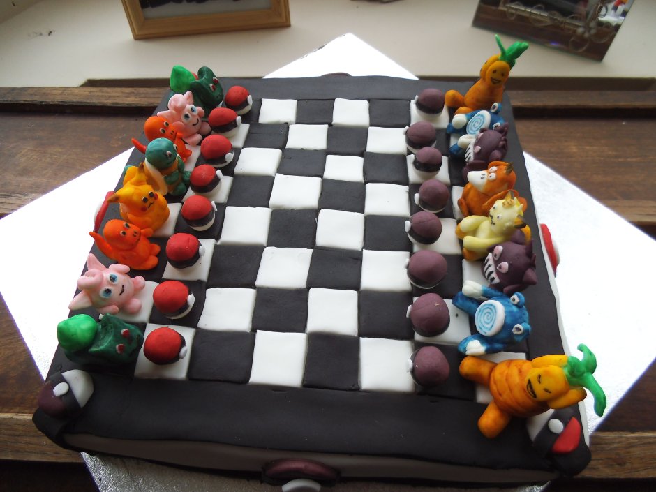 Торт в виде шахматной доски для детей
