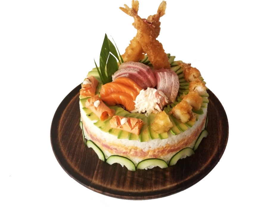 Суши торт на белом фоне