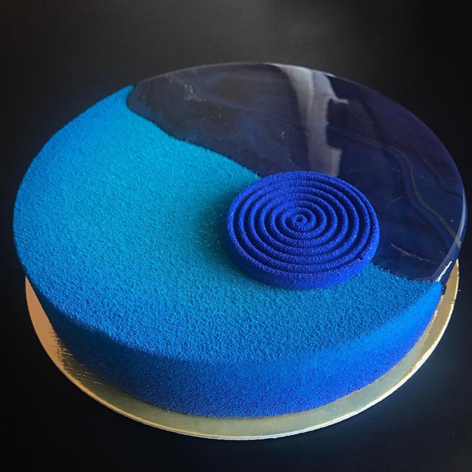 Торт синий глянцевый