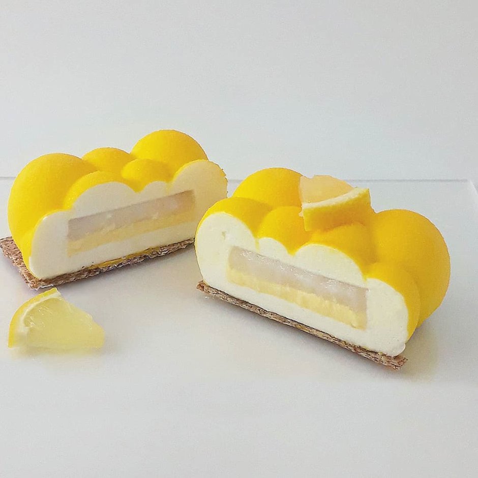 Муссовый торт с лимонным курдом