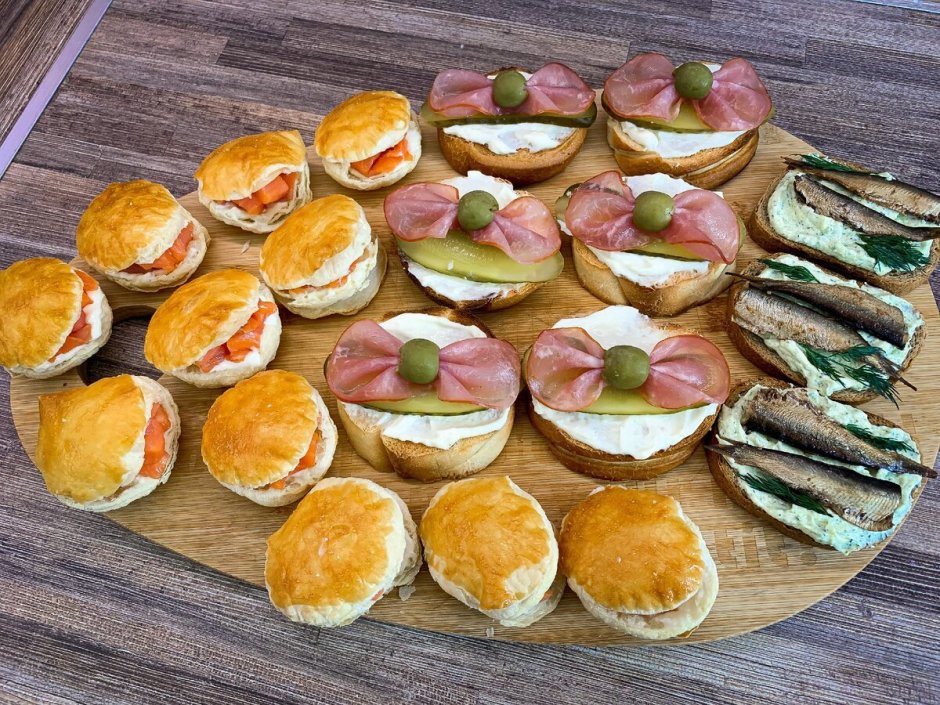 Закусочные бутерброды на праздничный стол