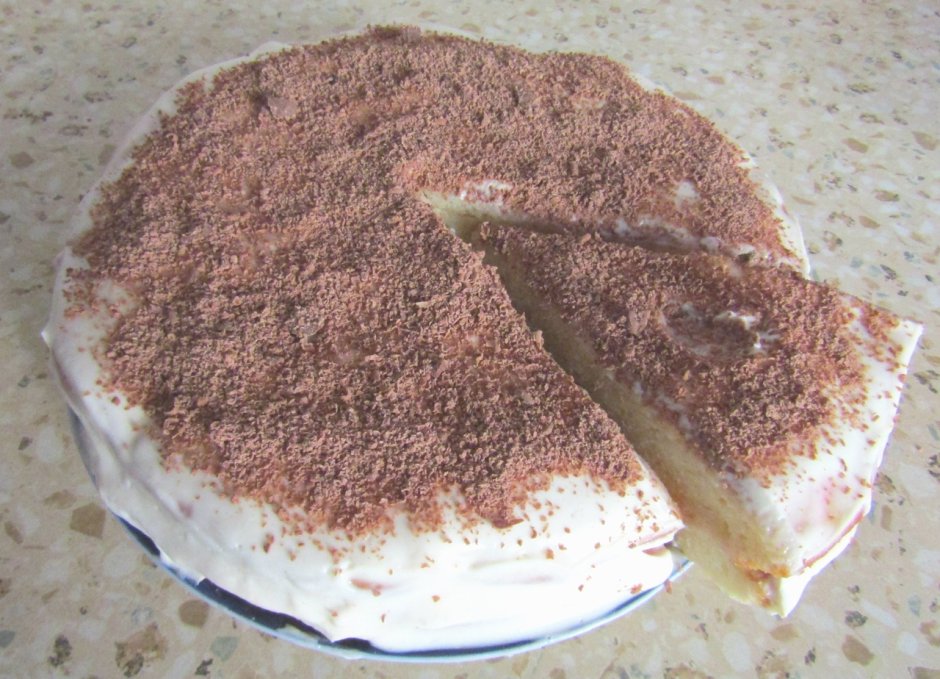 Торт на кефире со сметанным