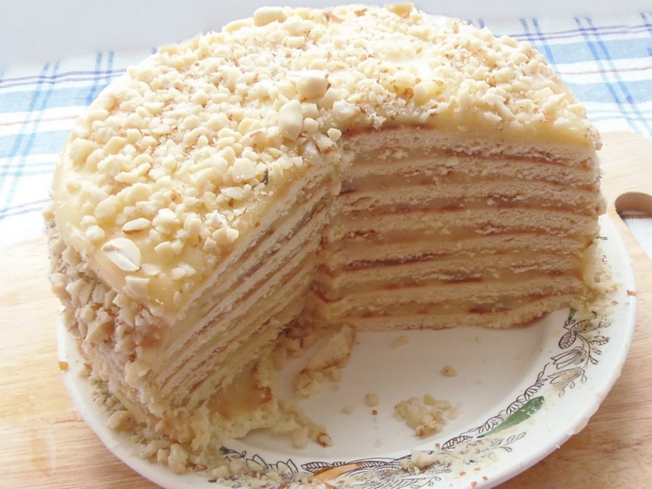 Торт на сковороде со сгущенкой