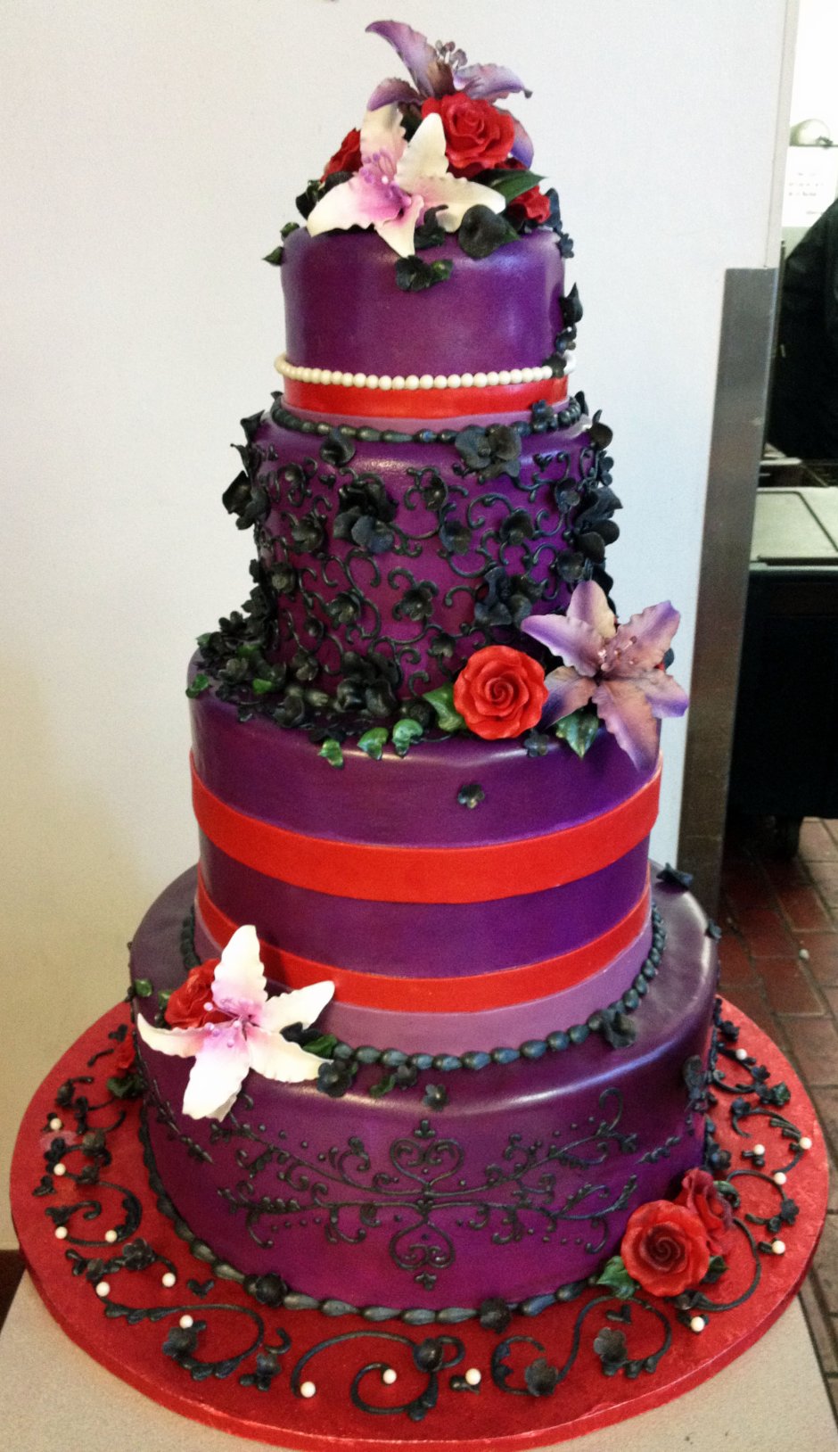 Фиолетово красный торт