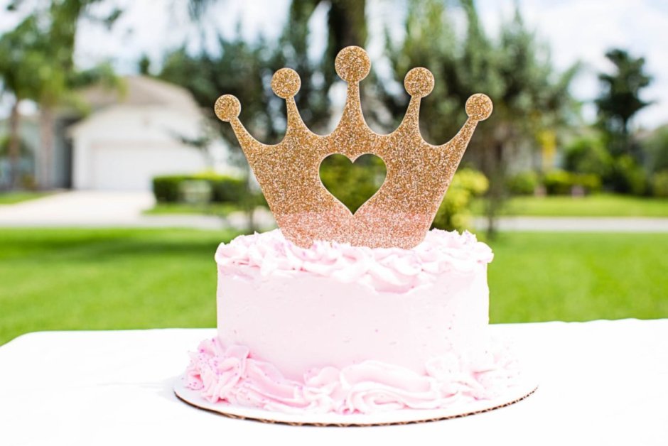 Корона из пряника для торта